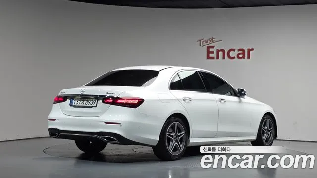 Mercedes-Benz E-Класс 2023 thumb 2