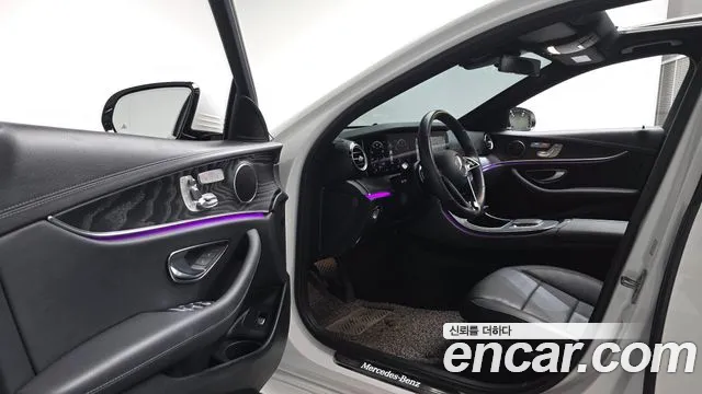 Mercedes-Benz E-Класс 2023 thumb 10
