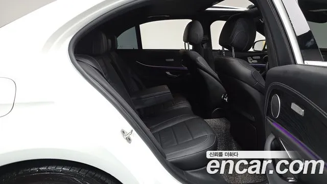 Mercedes-Benz E-Класс 2023 thumb 11