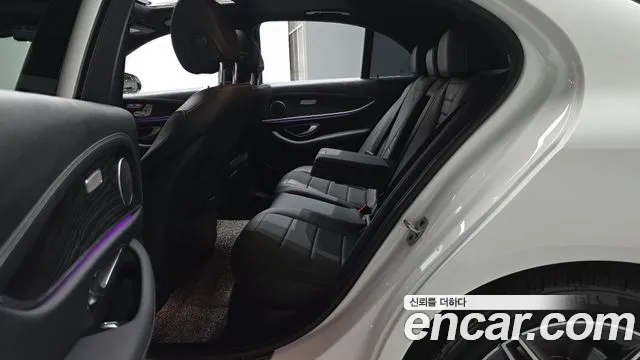 Mercedes-Benz E-Класс 2023 thumb 12