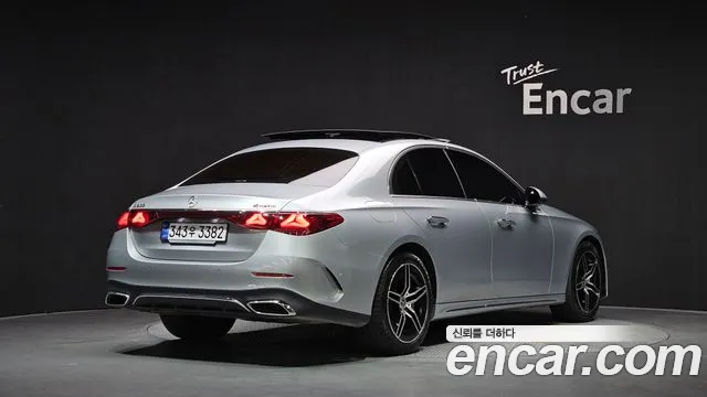 Mercedes-Benz E-Класс 2024 thumb 2
