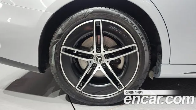 Mercedes-Benz E-Класс 2024 thumb 5