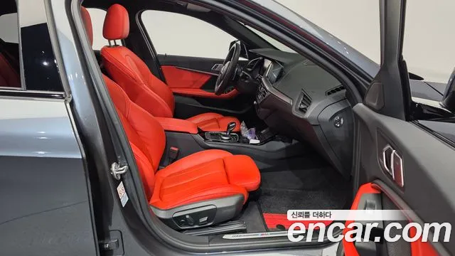 BMW 1-Series 2021 thumb 11