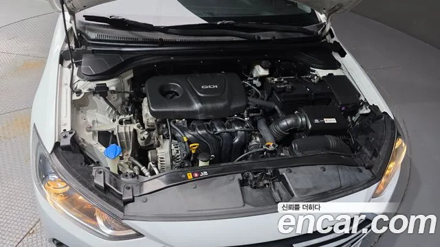 Hyundai Avante 2015 thumb 6