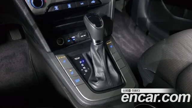 Hyundai Avante 2015 thumb 9