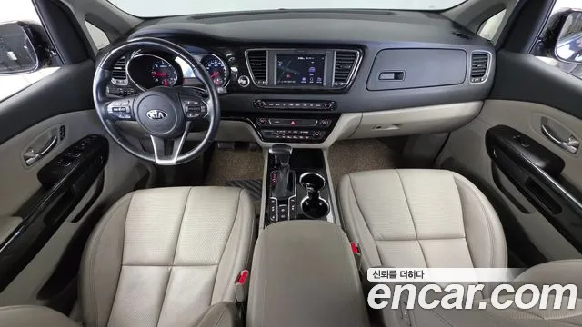 Kia Carnival 2019 thumb 7