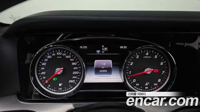 Mercedes-Benz E-Класс 2018 thumb 7