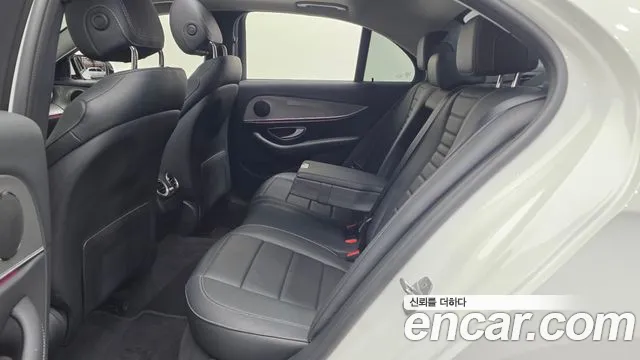 Mercedes-Benz E-Класс 2018 thumb 11