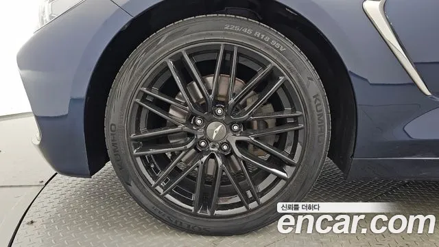 Genesis G70 2018 thumb 4