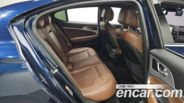 Genesis G70 2018 thumb 11