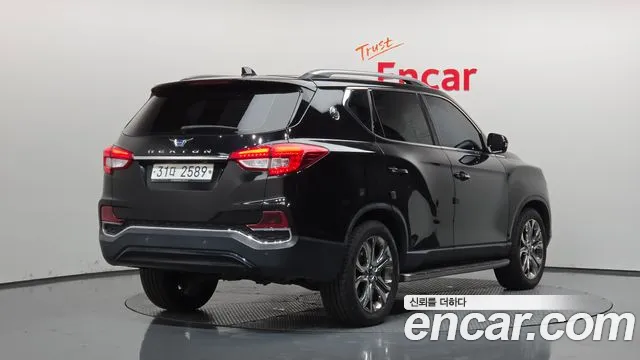 KG_Mobility_Ssangyong Rexton 2018 thumb 2