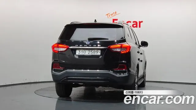 KG_Mobility_Ssangyong Rexton 2018 thumb 4