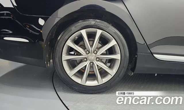 Hyundai Grandeur 2015 thumb 4