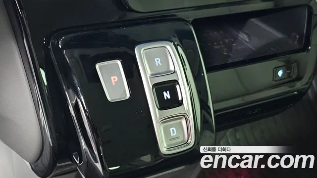 Hyundai Staria 2021 thumb 8