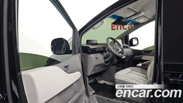 Hyundai Staria 2021 thumb 9