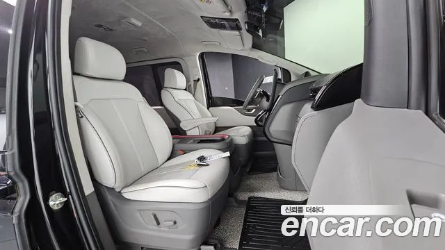 Hyundai Staria 2021 thumb 11