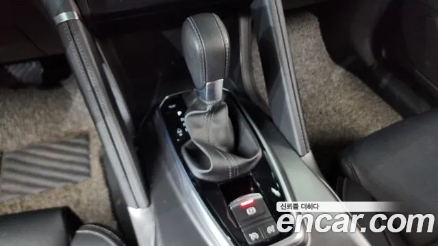 Renault-KoreaSamsung Koleos 2019 thumb 9
