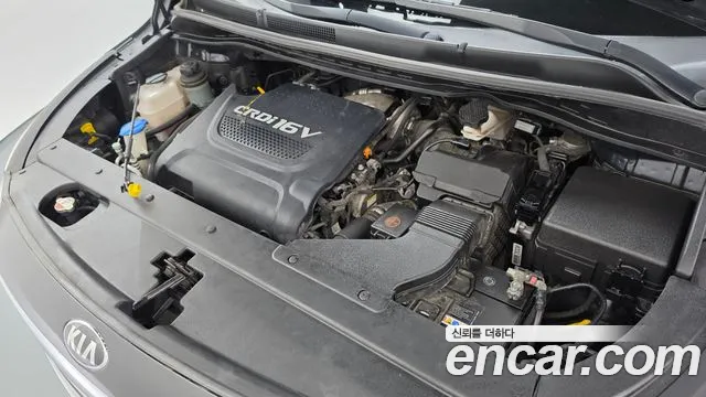 Kia Carnival 2015 thumb 6
