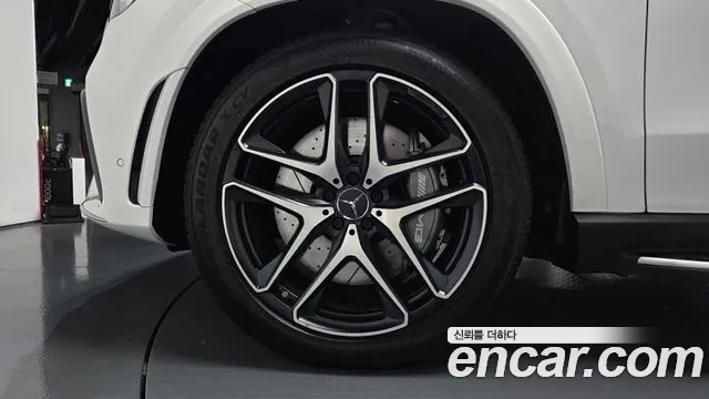 Mercedes-Benz GLE 2023 thumb 4