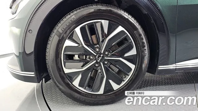 Kia EV6 2023 thumb 4