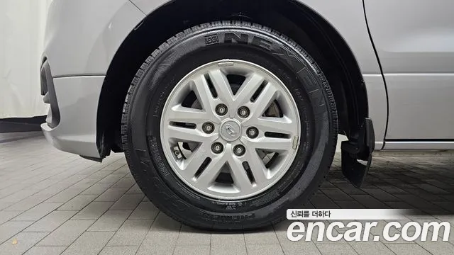 Hyundai Starex 2021 thumb 4