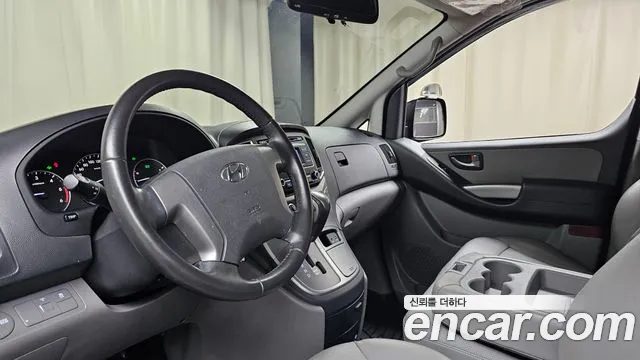 Hyundai Starex 2021 thumb 6
