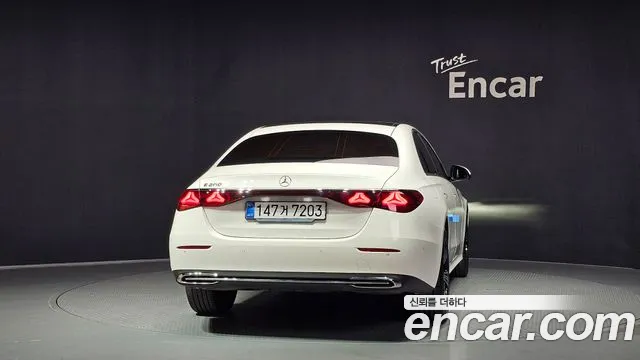 Mercedes-Benz E-Класс 2025 thumb 4