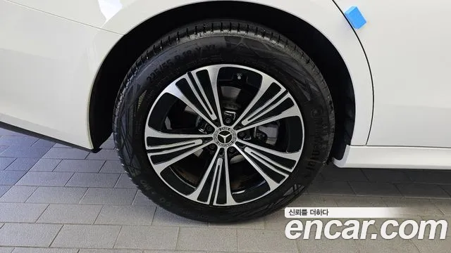 Mercedes-Benz E-Класс 2025 thumb 5