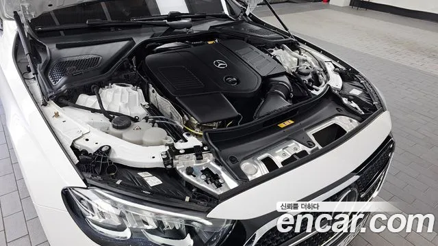 Mercedes-Benz E-Класс 2025 thumb 6