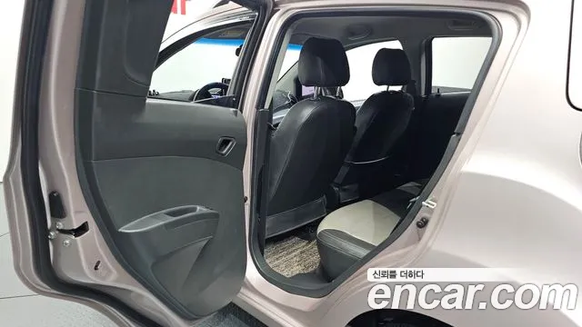 ChevroletGMDaewoo Matiz 2010 thumb 11