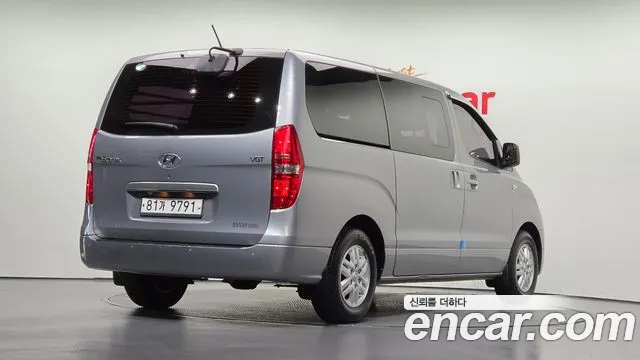 Hyundai Starex 2015 thumb 2
