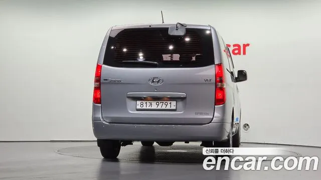 Hyundai Starex 2015 thumb 4
