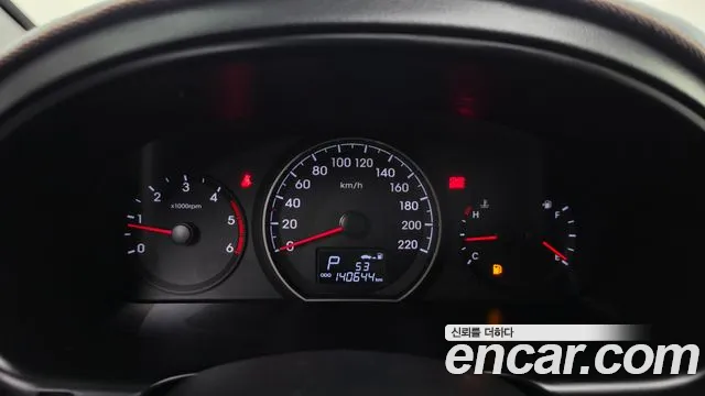 Hyundai Starex 2015 thumb 8
