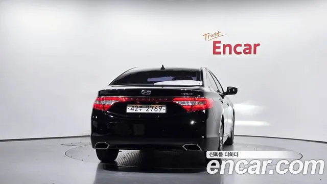 Hyundai Grandeur 2015 thumb 4