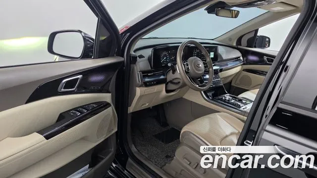 Kia Carnival 2021 thumb 10