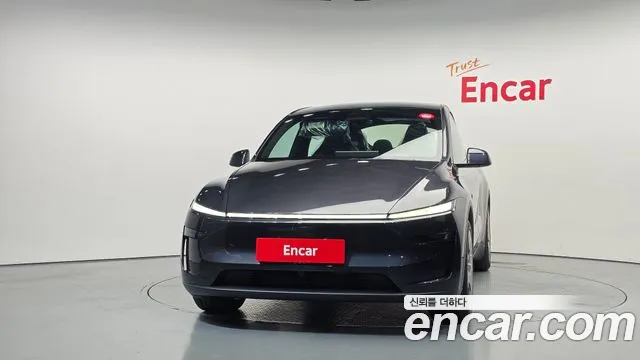 Tesla Model Y 2026 thumb 3