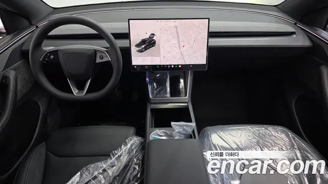 Tesla Model Y 2026 thumb 7