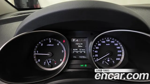 Hyundai Santa Fe 2016 thumb 8