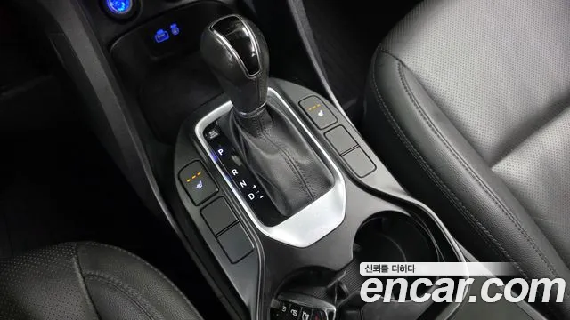 Hyundai Santa Fe 2016 thumb 9