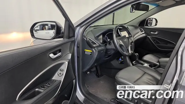 Hyundai Santa Fe 2016 thumb 10