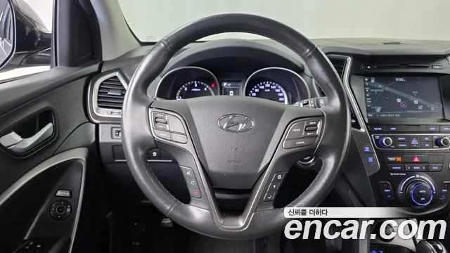 Hyundai Santa Fe 2016 thumb 12