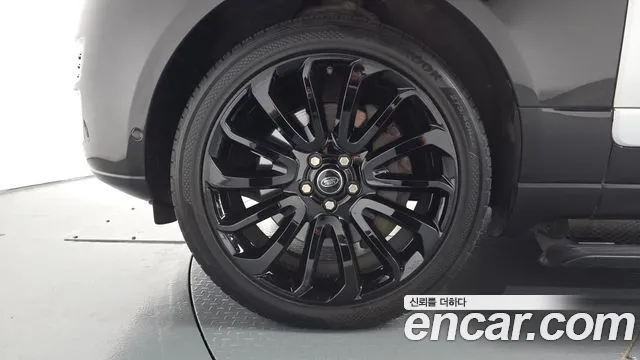 Land Rover Range Rover 2017 thumb 4