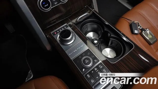 Land Rover Range Rover 2017 thumb 8