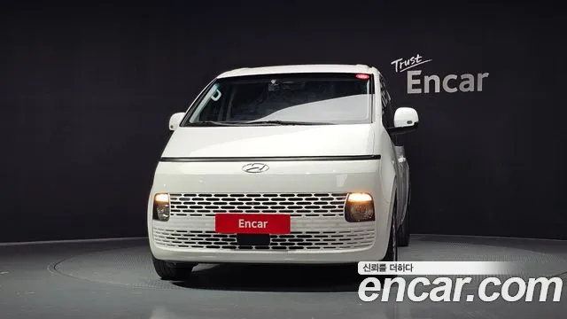 Hyundai Staria 2021 thumb 3