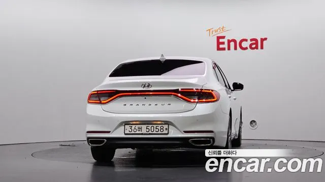 Hyundai Grandeur 2017 thumb 4