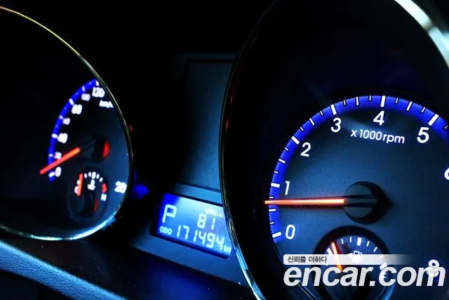 Hyundai Genesis 2011 thumb 8