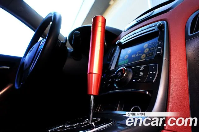 Hyundai Genesis 2011 thumb 9