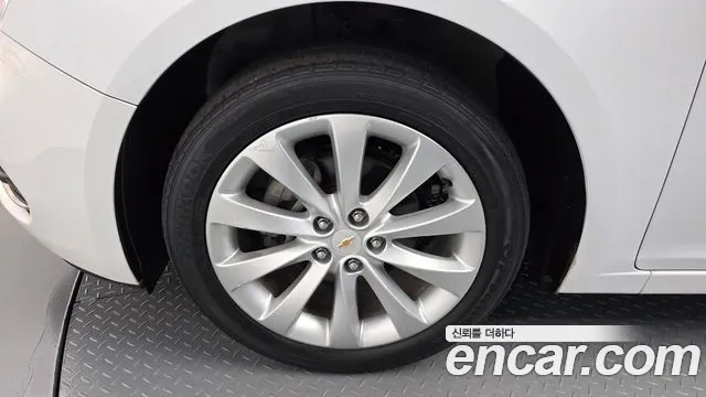 ChevroletGMDaewoo Cruze 2015 thumb 5