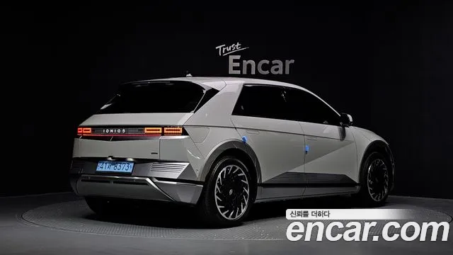 Hyundai IONIQ 5 2024 thumb 2