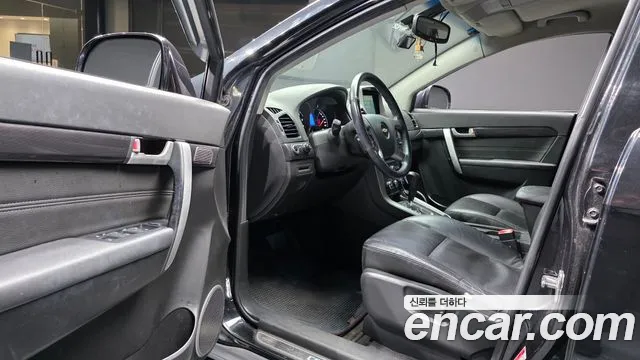 ChevroletGMDaewoo Captiva 2013 thumb 10